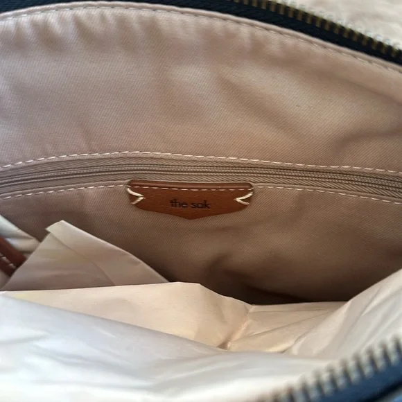 The Sak Iris Leather Crossbody Bag - Picture 10 of 11